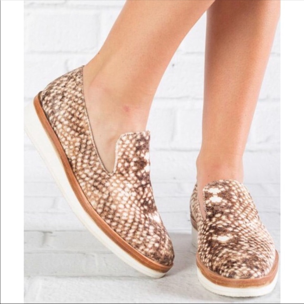NWOT Snake eye Free People velvet loafer sz: 8